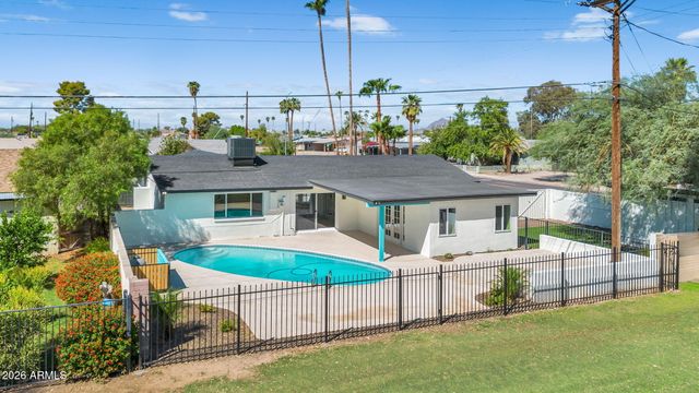 1559 N Upland Circle, Mesa, AZ 85201