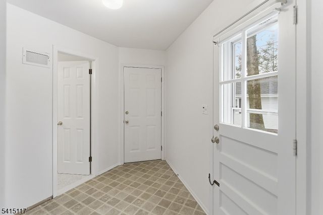 89 Central Ave, East Brunswick Twp., NJ 08816