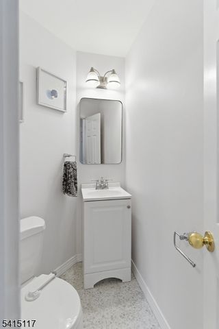 89 Central Ave, East Brunswick Twp., NJ 08816