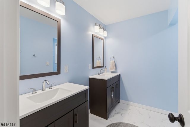 89 Central Ave, East Brunswick Twp., NJ 08816