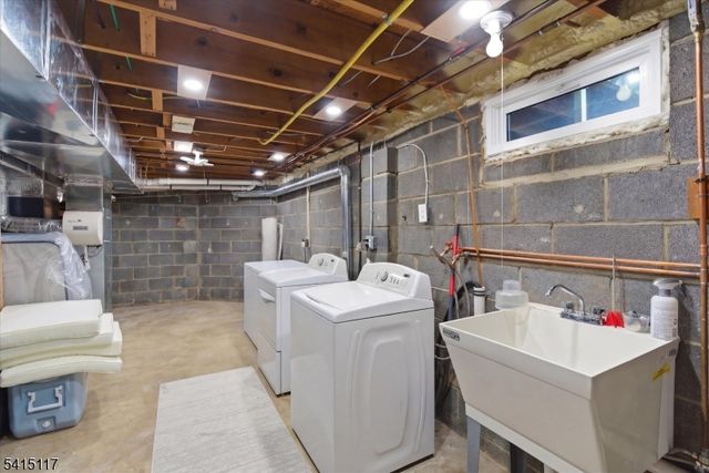 89 Central Ave, East Brunswick Twp., NJ 08816