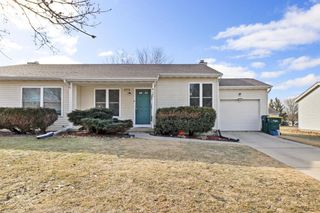 204 W Clover Lane #B, Cottage Grove, WI 53527