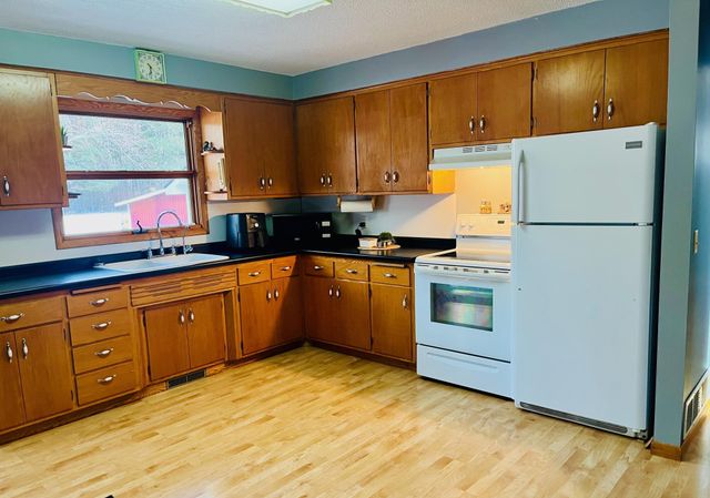 720 N Birch Street, Royalton, MN 56373