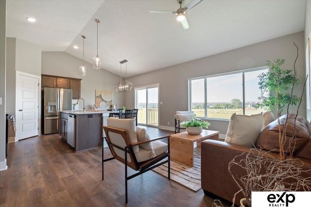 7345 N 10th Street, Lincoln, NE 68521