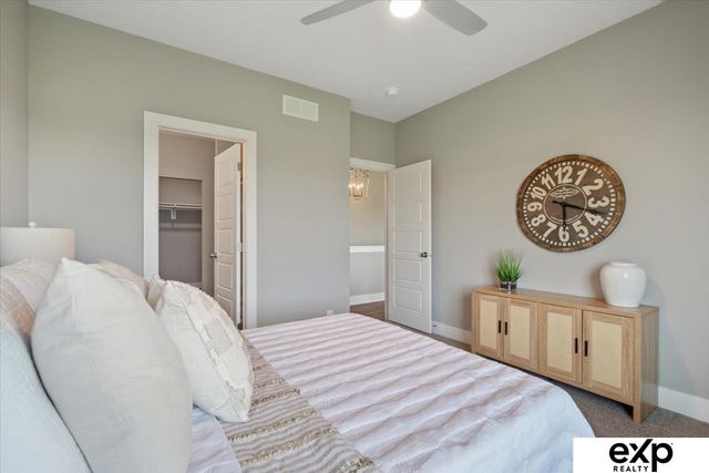 7345 N 10th Street, Lincoln, NE 68521