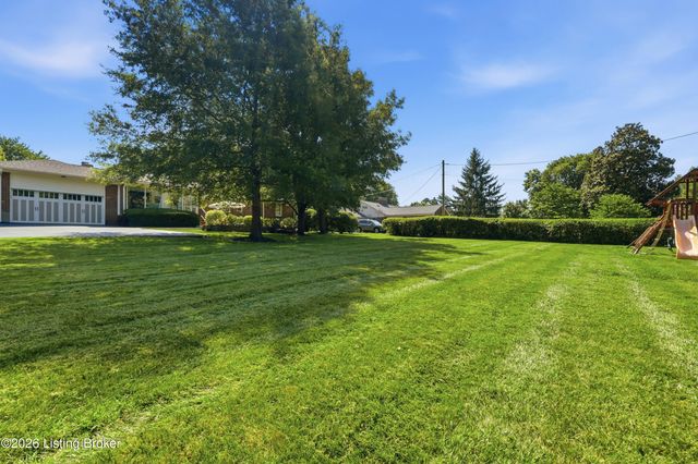 2012 Newmarket Dr, Louisville, KY 40222