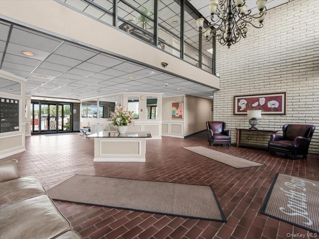 31 Casino Street 3J, Freeport, NY 11520 — photo 2