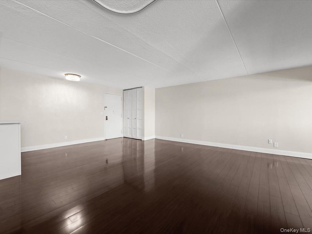 31 Casino Street 3J, Freeport, NY 11520 — photo 4