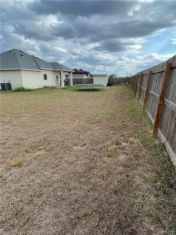 24096 Brownstone W Circle, Harlingen, TX 78552
