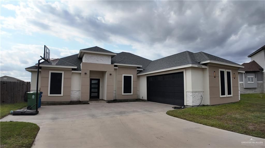 24096 Brownstone W Circle, Harlingen, TX 78552