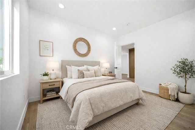 1106 W 74th Street, Los Angeles, CA 90044