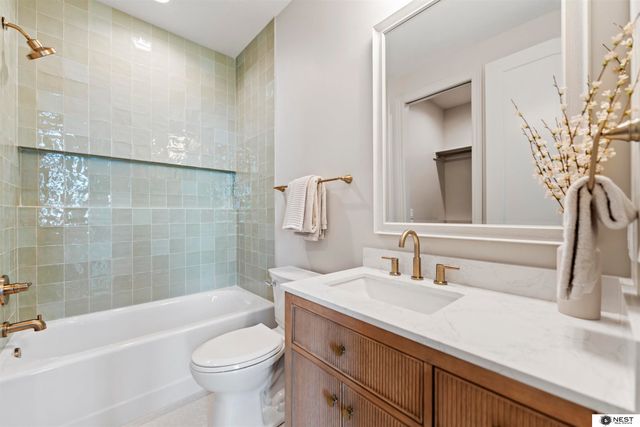 711 Yearling Court, Lincoln, NE 68520