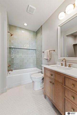 711 Yearling Court, Lincoln, NE 68520