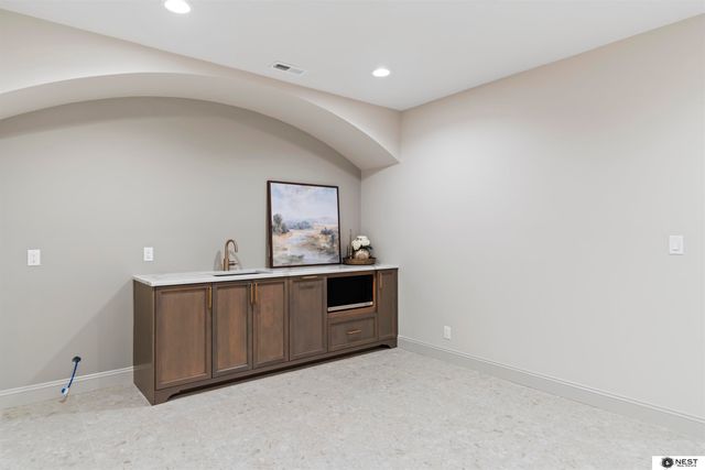 711 Yearling Court, Lincoln, NE 68520