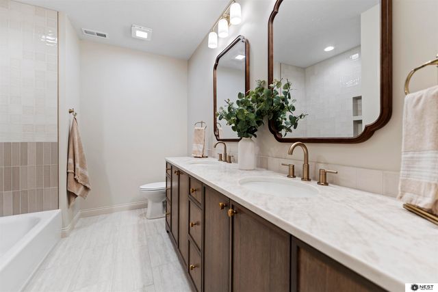 711 Yearling Court, Lincoln, NE 68520