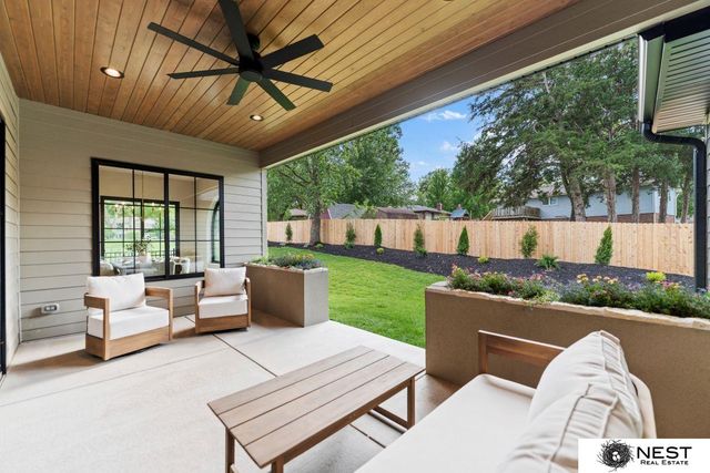 711 Yearling Court, Lincoln, NE 68520