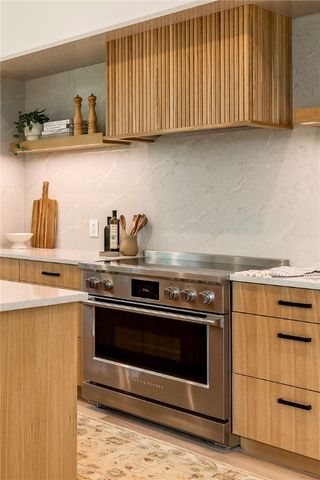 951 NW C Street, Bentonville, AR 72712