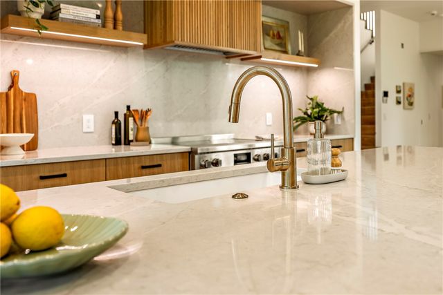 951 NW C Street, Bentonville, AR 72712