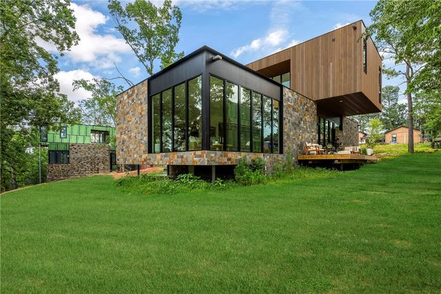 951 NW C Street, Bentonville, AR 72712