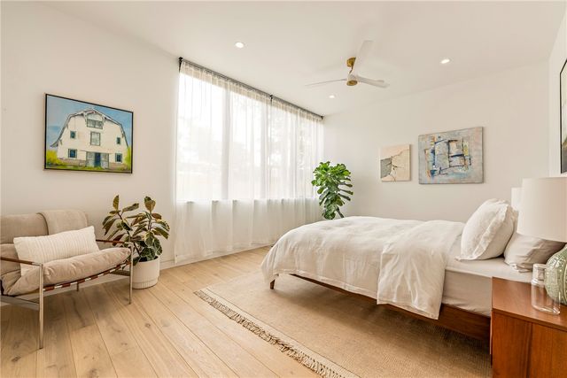 951 NW C Street, Bentonville, AR 72712