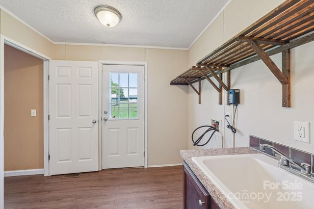 1069 Heather Glen Drive, Catawba, NC 28609