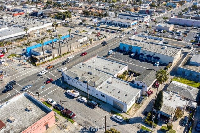 1900 E Anaheim, Long Beach, CA 90813