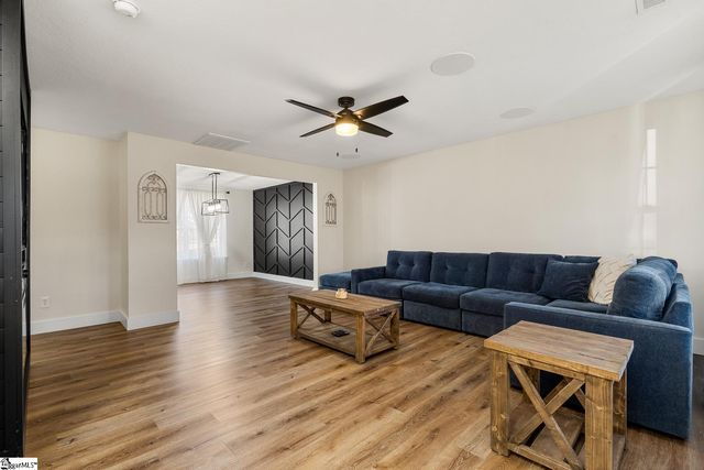 106 Mcbrie Lane, Pendleton, SC 29670