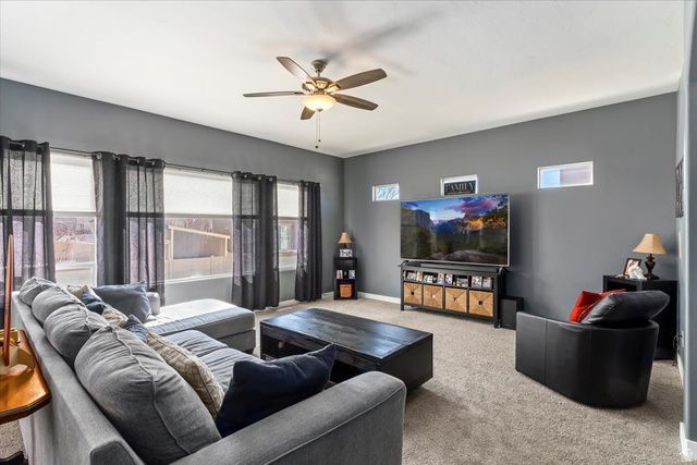 5778 N PARKVIEW DR, Stansbury Park, UT 84074