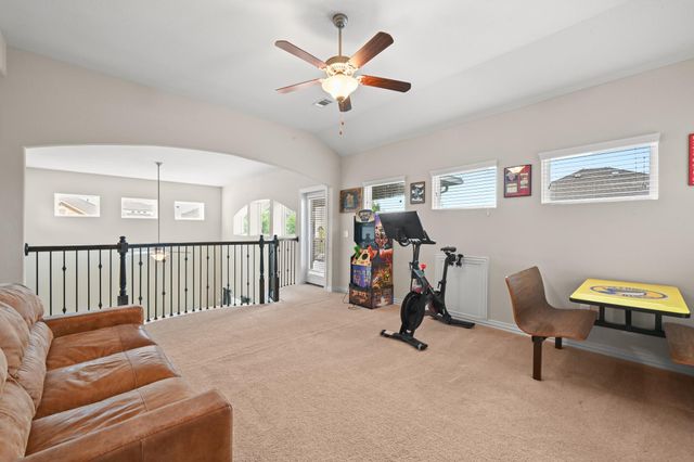 344 Betony LOOP, Buda, TX 78610