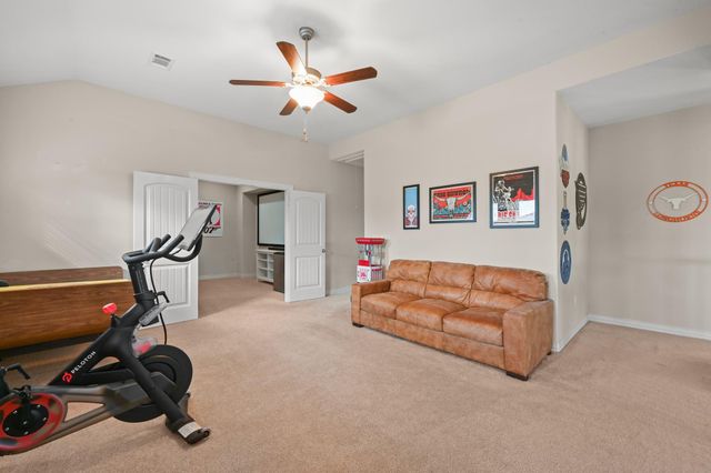 344 Betony LOOP, Buda, TX 78610