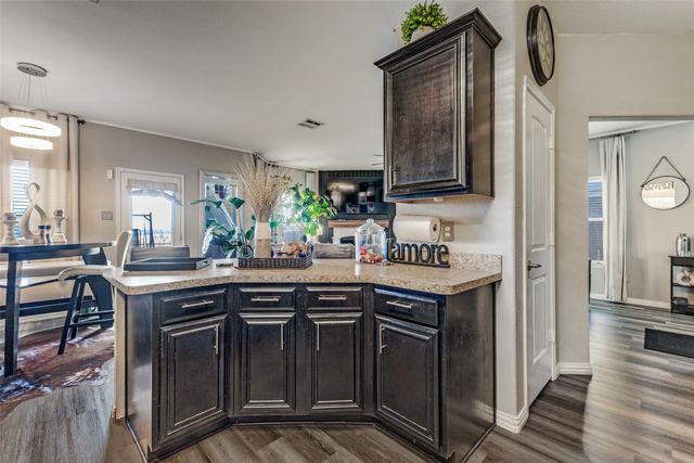 2009 Whispering Hills Drive, Forney, TX 75126