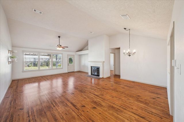 2824 Meadow Brook Court, League City, TX 77573