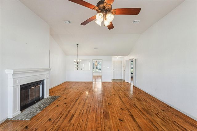 2824 Meadow Brook Court, League City, TX 77573