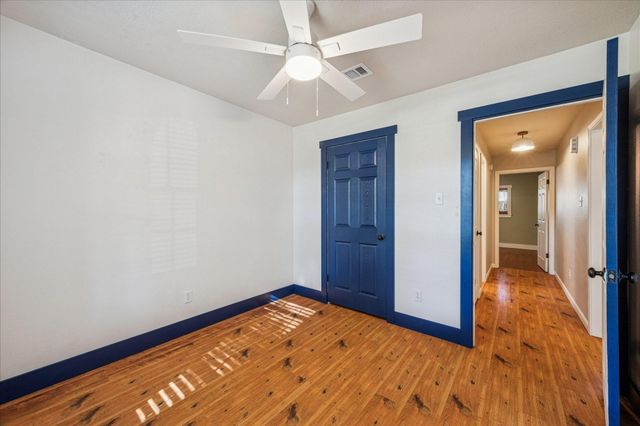 2824 Meadow Brook Court, League City, TX 77573