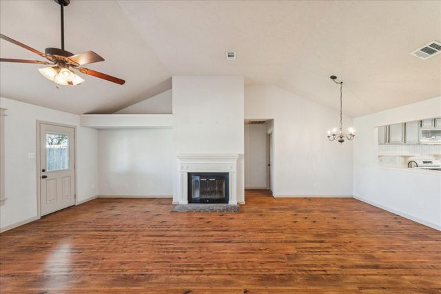 2824 Meadow Brook Court, League City, TX 77573