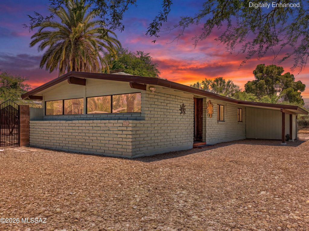 7020 E Katchina Court, Tucson, AZ 85715