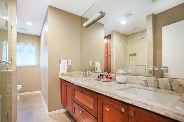 5643 Terwilliger Way, Houston, TX 77056