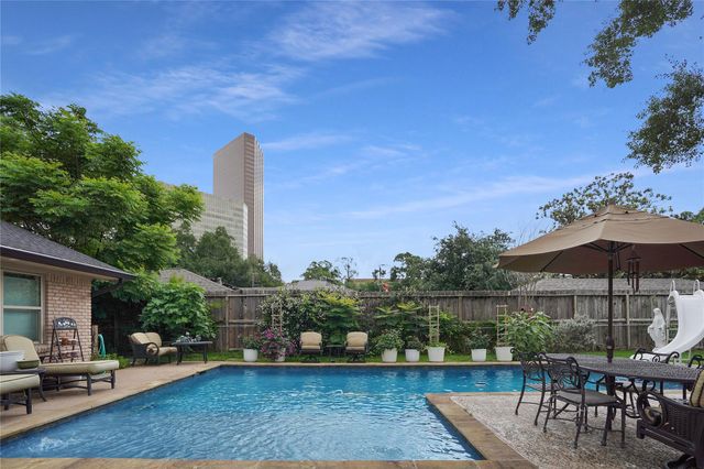5643 Terwilliger Way, Houston, TX 77056