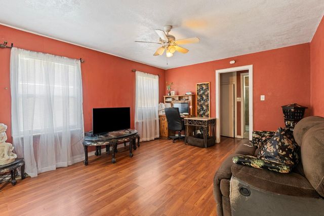 2102 N Funston, Stockton, CA 95205