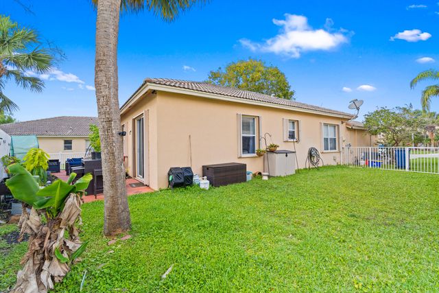 121 Prestige Drive, Royal Palm Beach, FL 33411