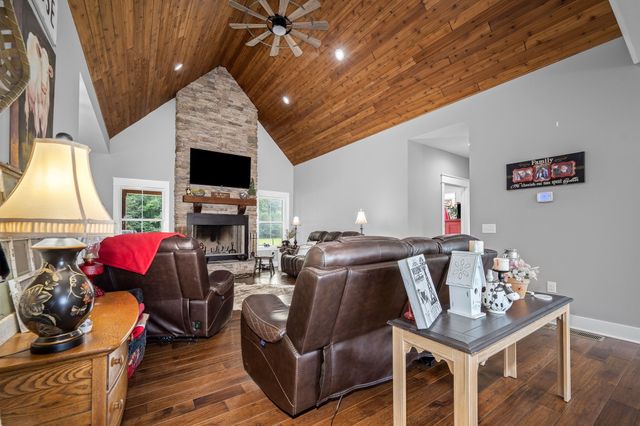 1851 Warner Bridge Rd, Shelbyville, TN 37160