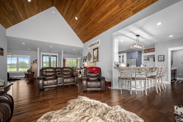 1851 Warner Bridge Rd, Shelbyville, TN 37160