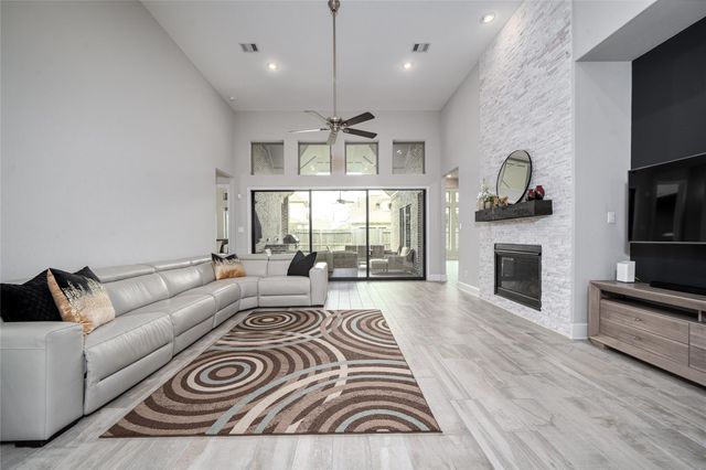 2511 Marble Hill Drive, Missouri City, TX 77459