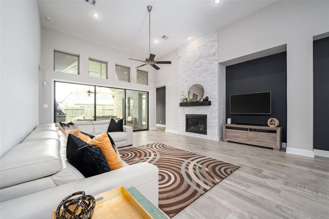 2511 Marble Hill Drive, Missouri City, TX 77459