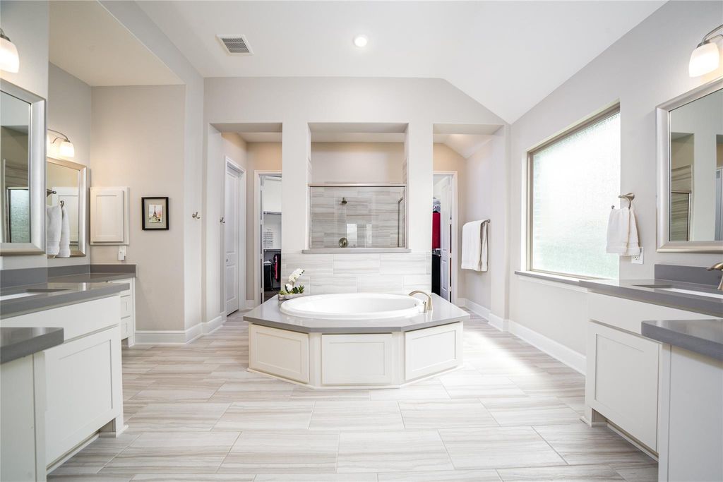 Image 27 of property listing at 2511 Marble Hill Drive, Missouri City, TX 77459