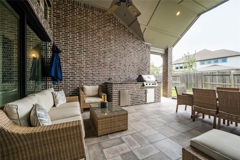 Image 7 of property listing at 2511 Marble Hill Drive, Missouri City, TX 77459