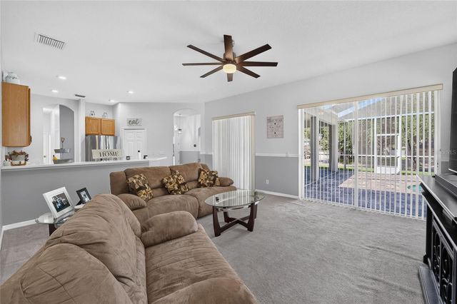 1314 ROWANTREE DRIVE, Dover, FL 33527
