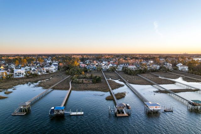 2749 Fountainhead Way, Mount Pleasant, SC 29466