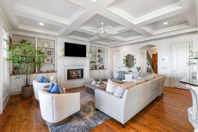 2749 Fountainhead Way, Mount Pleasant, SC 29466