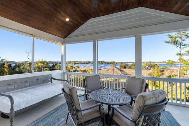 2749 Fountainhead Way, Mount Pleasant, SC 29466